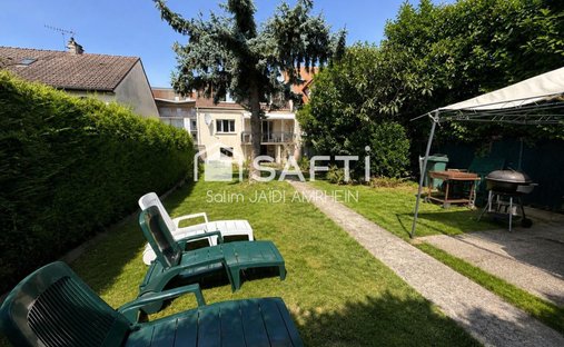 House in Villiers-sur-Marne, Ile-de-France, France 1
