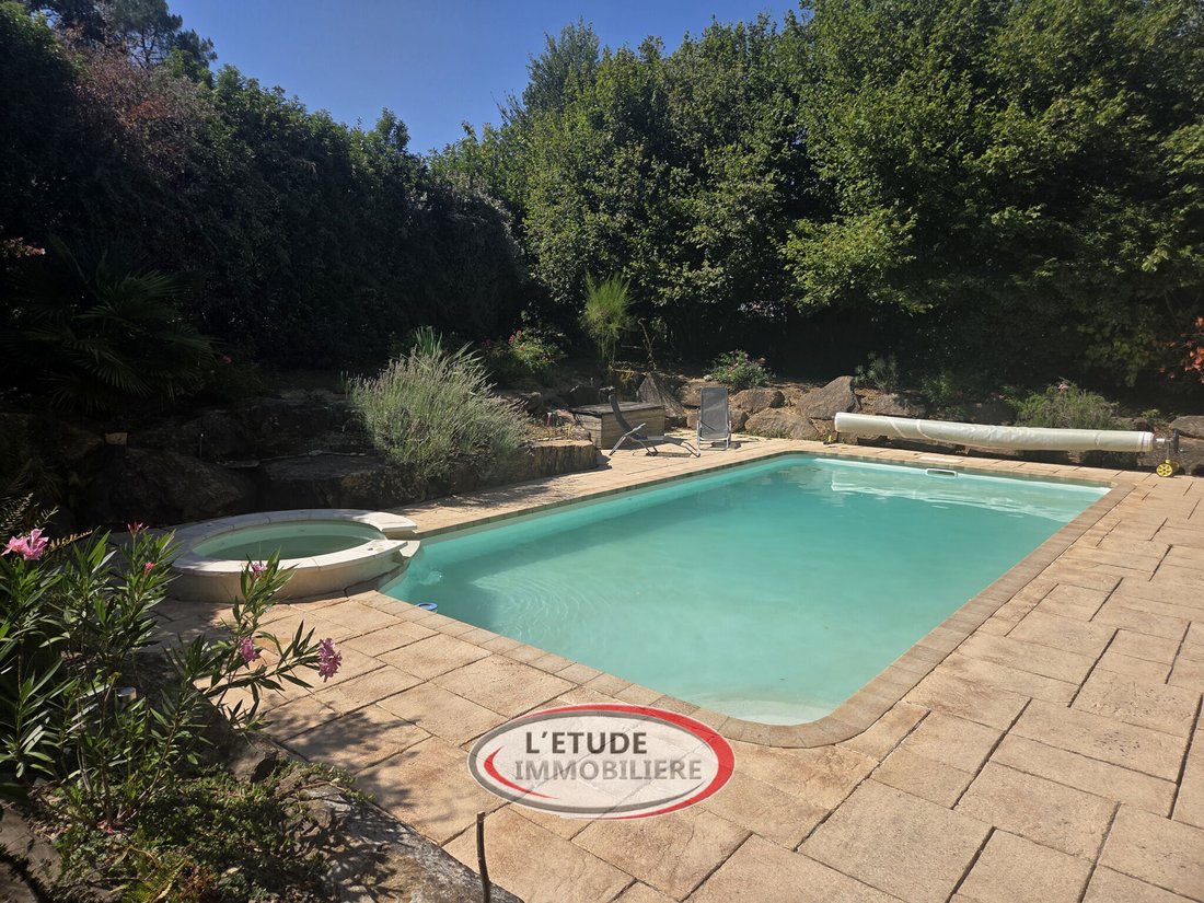 House in Sainte-Pazanne, Pays de la Loire, France 2 - 16952972
