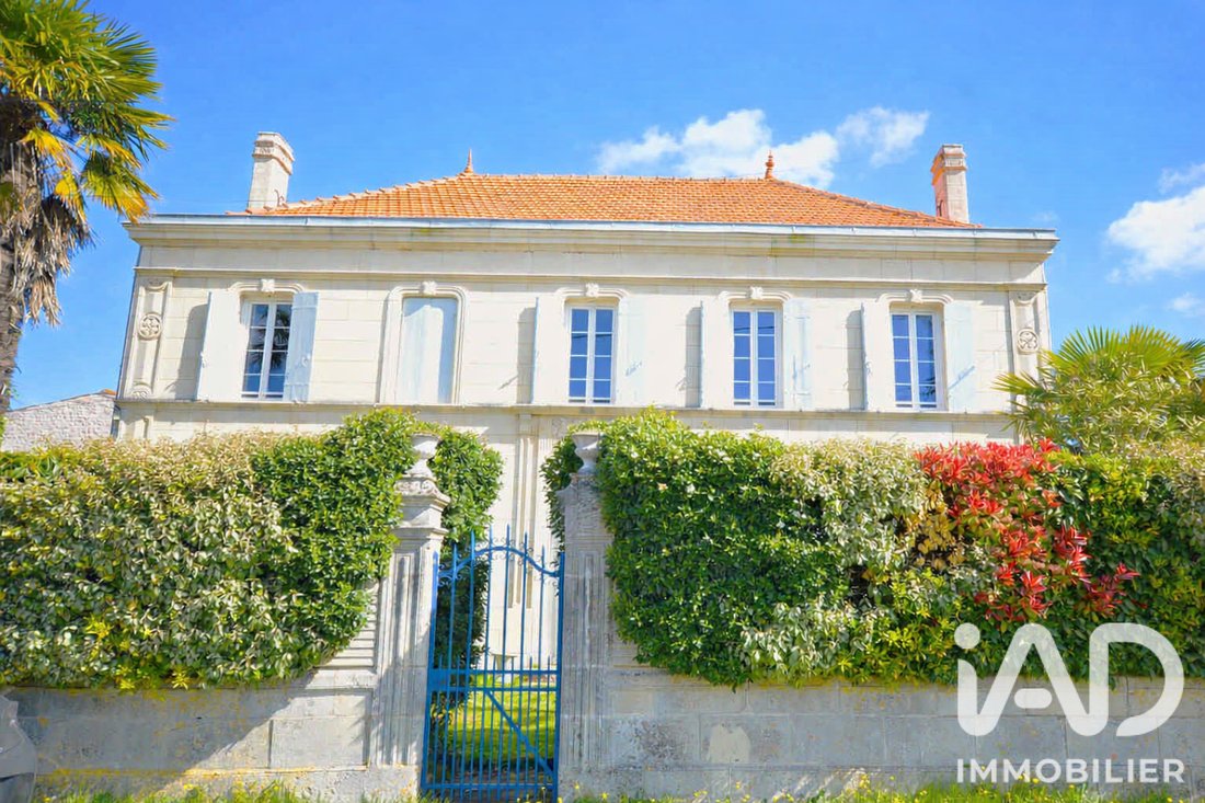 House in Corme-Ecluse, Nouvelle-Aquitaine, France 1 - 17545763