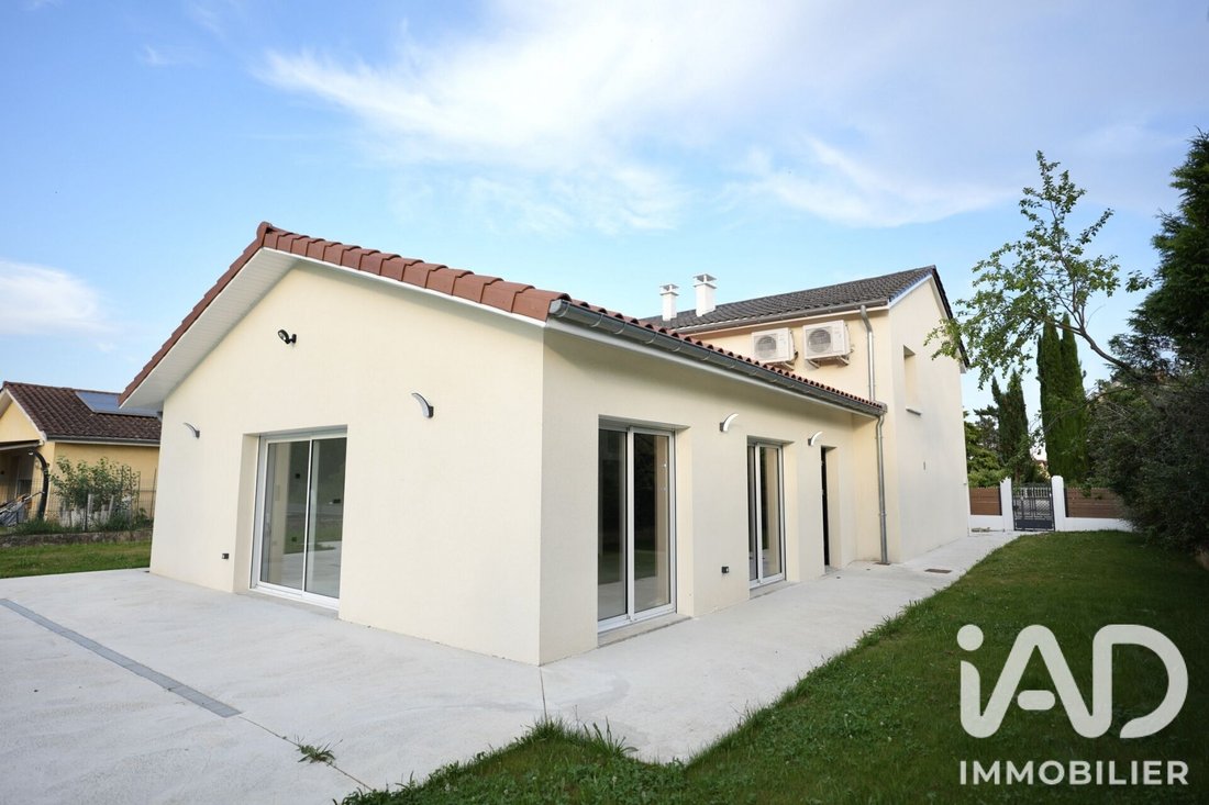 House in Corbas, Auvergne-Rhône-Alpes, France 1 - 18540682