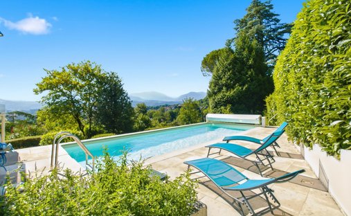 House in Haut de la-Commune, Seyssinet-Pariset, France 1
