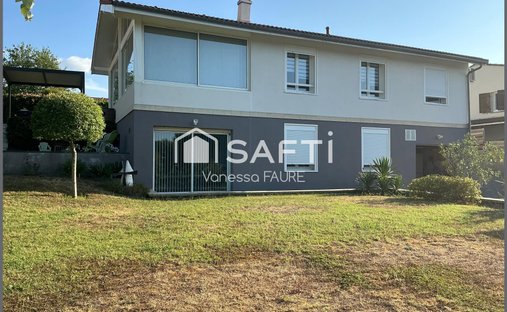 House in Sud, Artigues-pres-Bordeaux, France 1