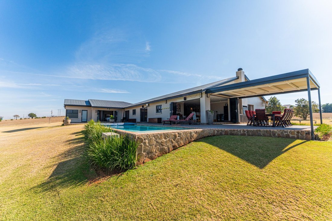House in Masilonyana Local Municipality, Free State, South Africa 2 - 18538964