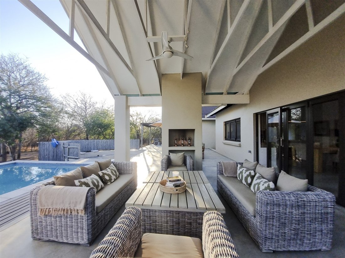 House in Hoedspruit, Limpopo, South Africa 3 - 14882365