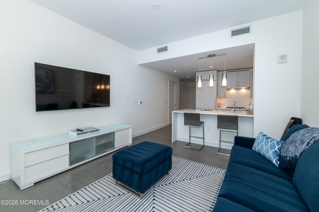 Condo in Long Branch, New Jersey, United States 3 - 18538695