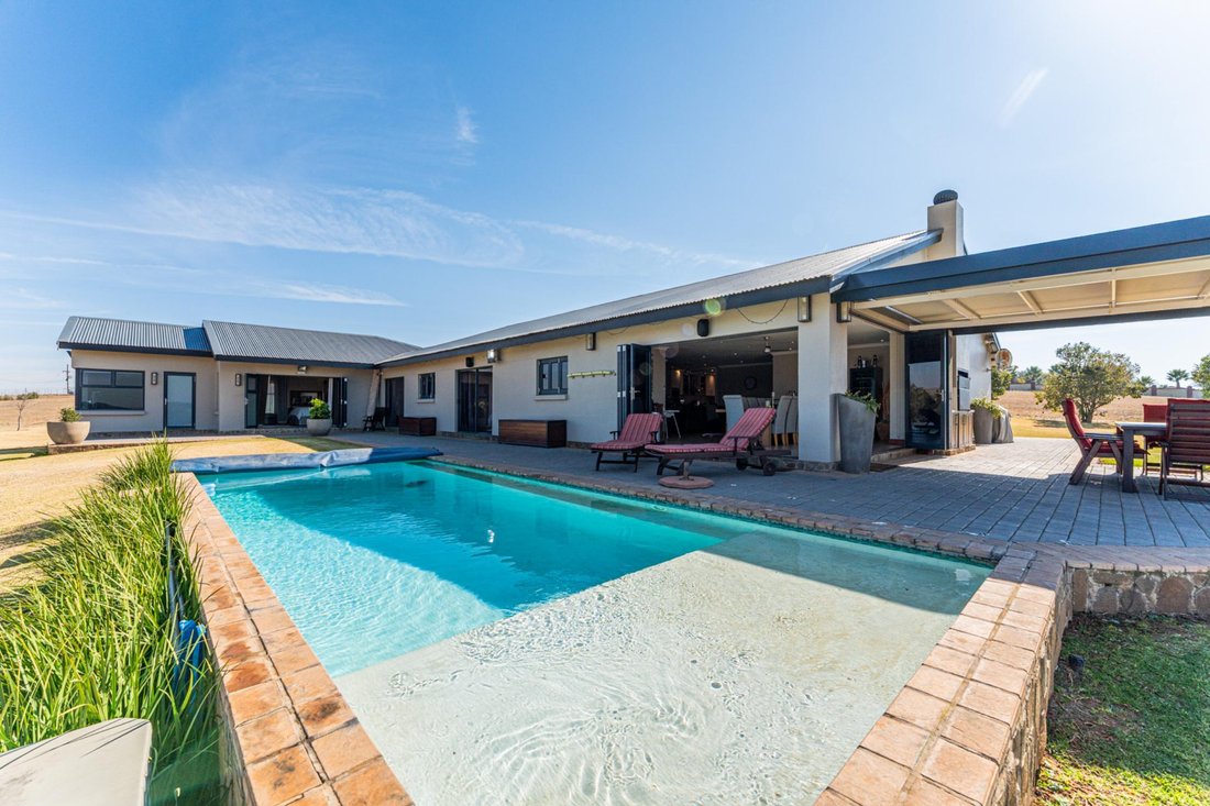 House in Masilonyana Local Municipality, Free State, South Africa 3 - 18538964