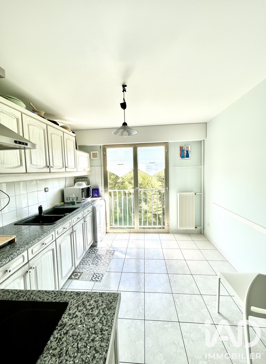 Apartment in Rive Droite, Viroflay, France 3 - 18540767