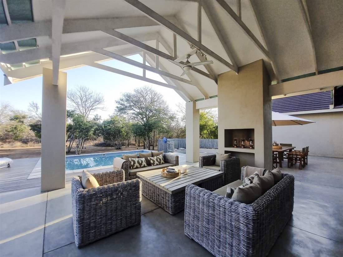 House in Hoedspruit, Limpopo, South Africa 2 - 14882365