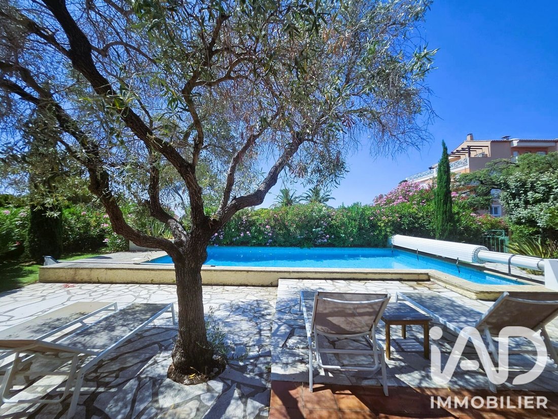 House in Frejus, Provence-Alpes-Côte d'Azur, France 1 - 18540488