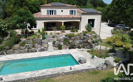 House in Alexis-Montlouis, Montelimar, France 1