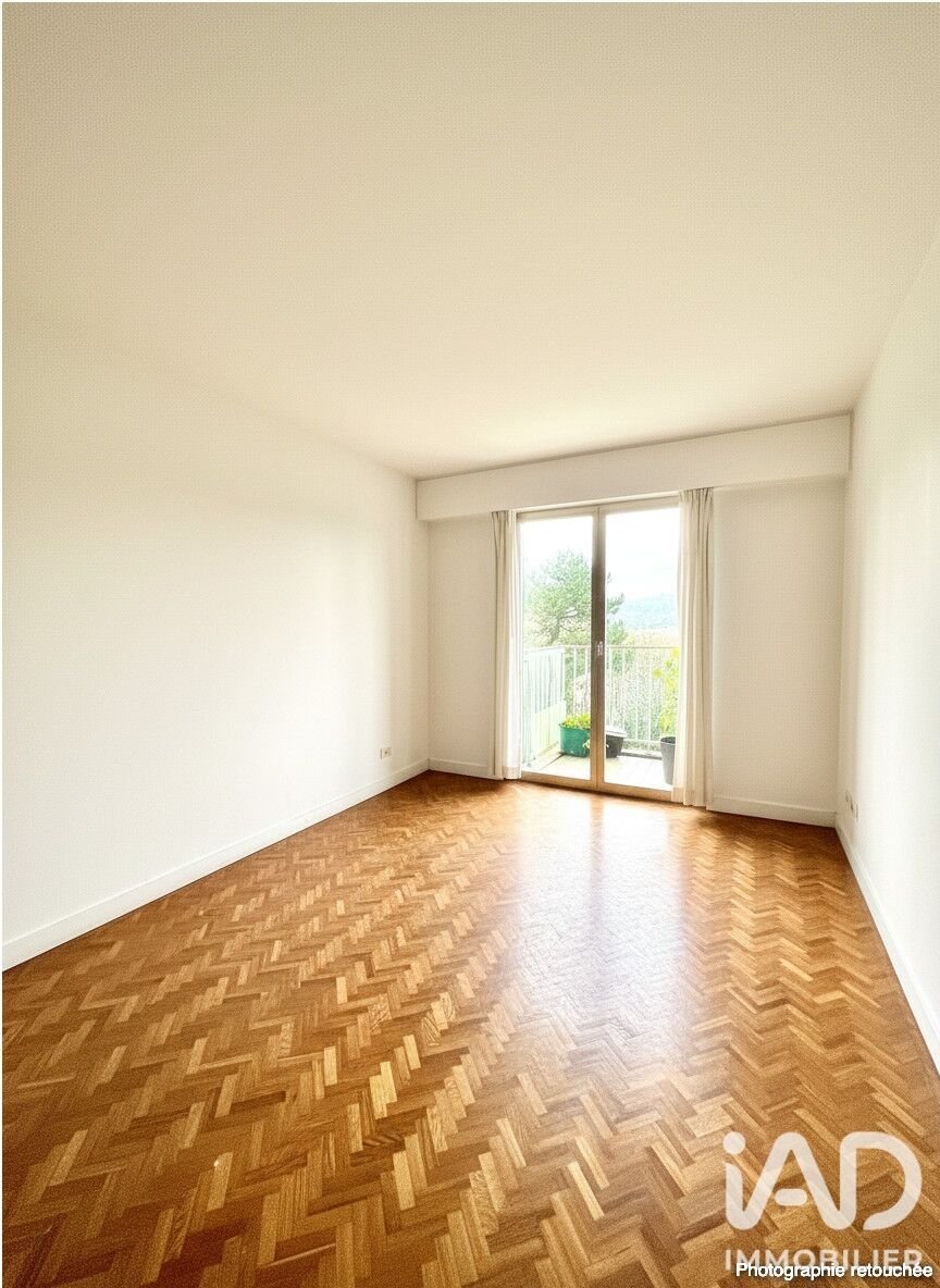 Apartment in Rive Droite, Viroflay, France 5 - 18540767