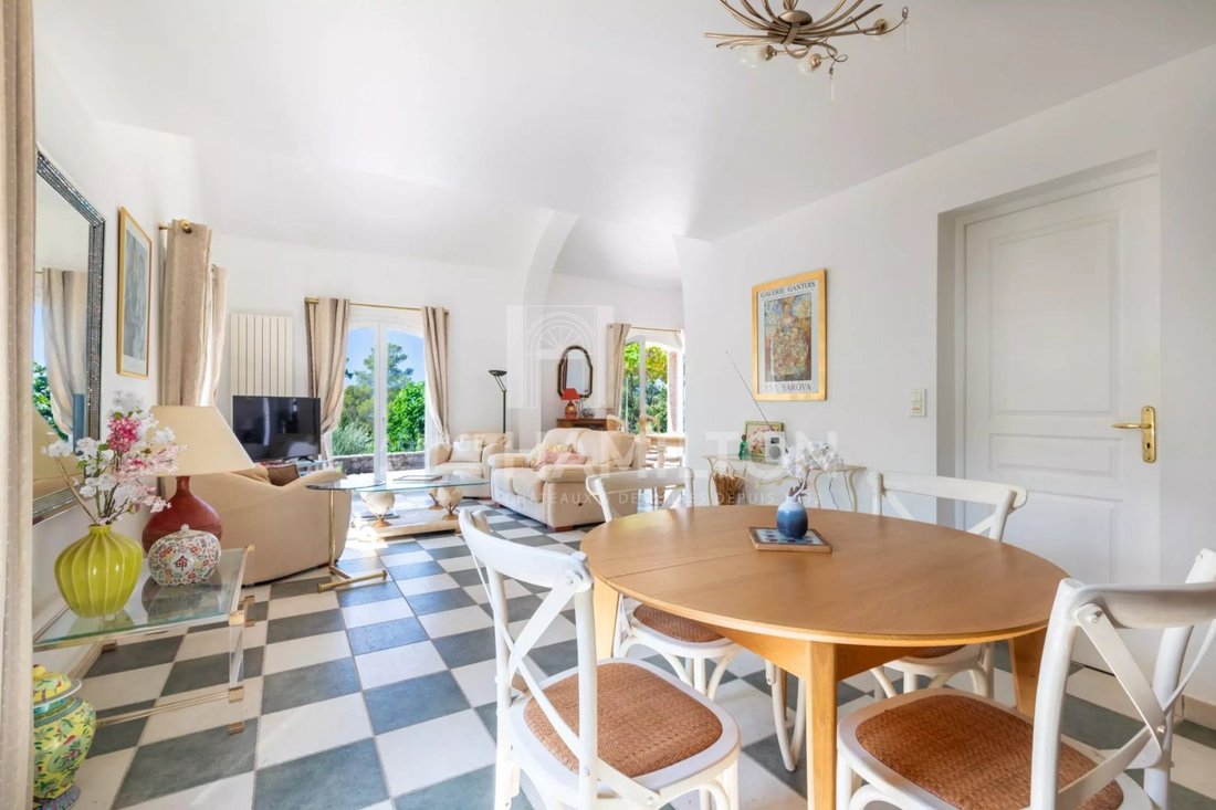 Villa in Cabris, Provence-Alpes-Côte d'Azur, France 5 - 18538955