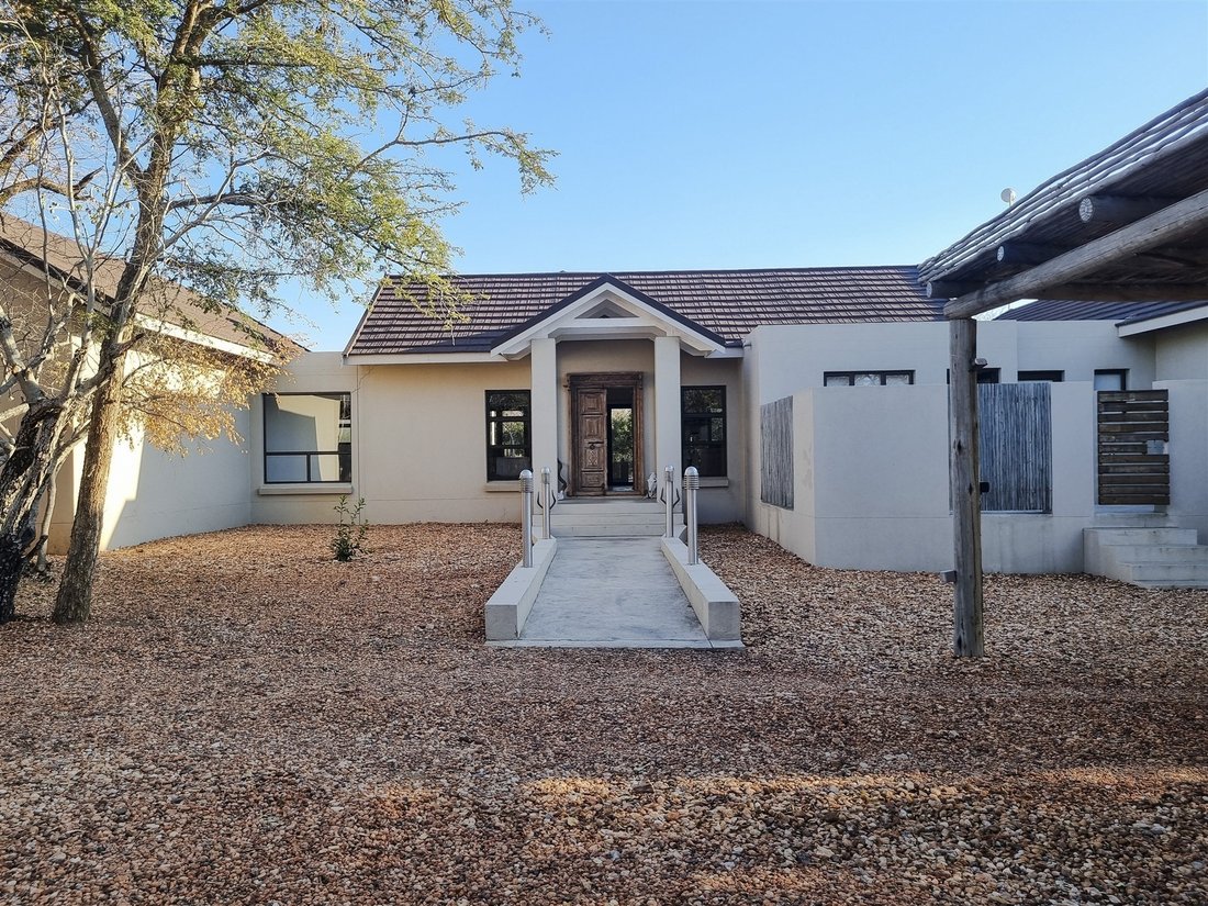 House in Hoedspruit, Limpopo, South Africa 4 - 14882365