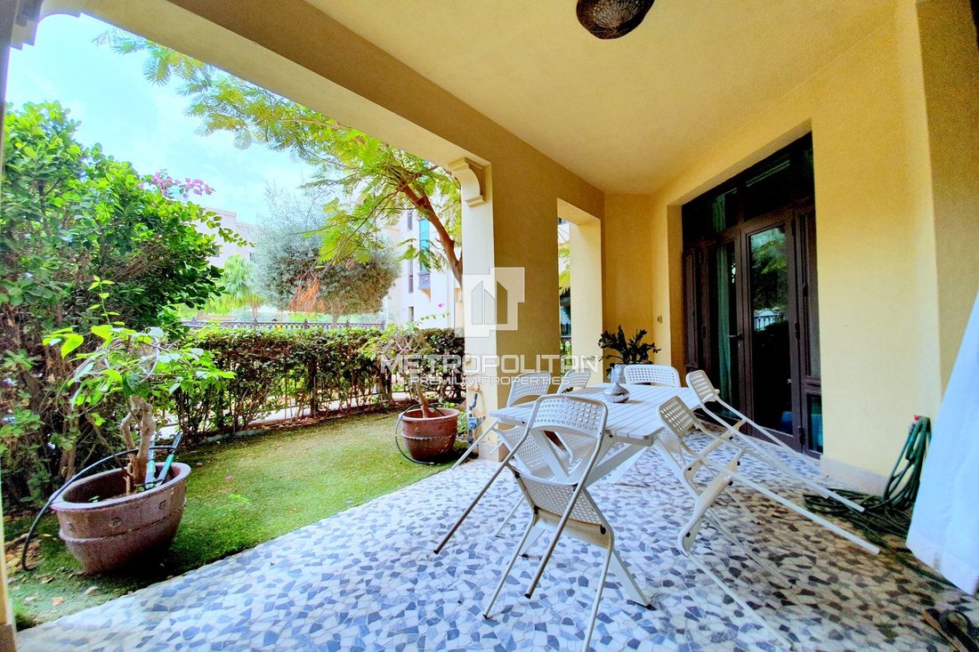 Apartment in Downtown Dubai, Dubai, United Arab Emirates 1 - 18538703