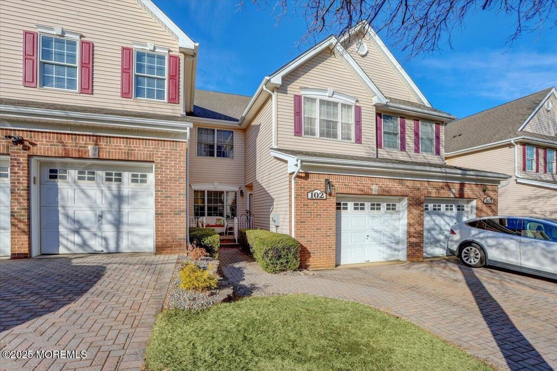 Condo in Manalapan Township, New Jersey, United States 2 - 18538694