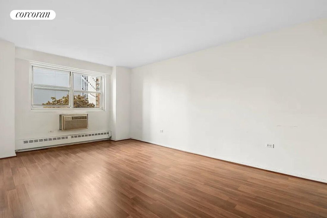 Co Op in New York, New York, United States 2 - 18018653