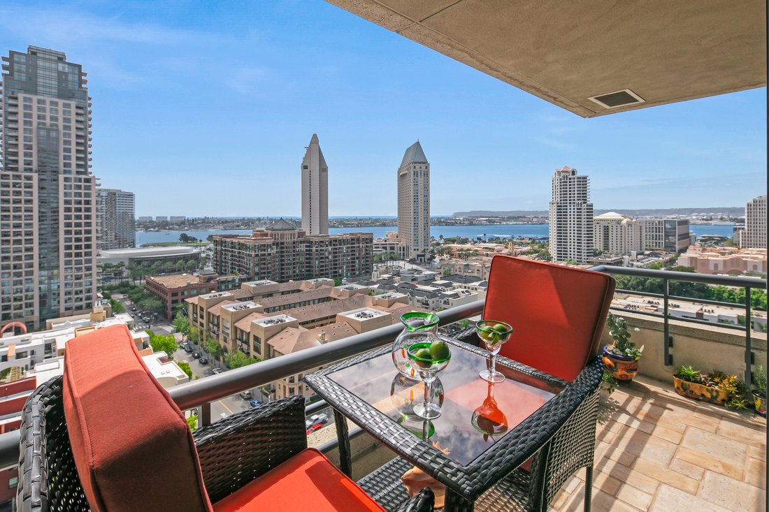 Condo in San Diego, California, United States 2 - 18539038