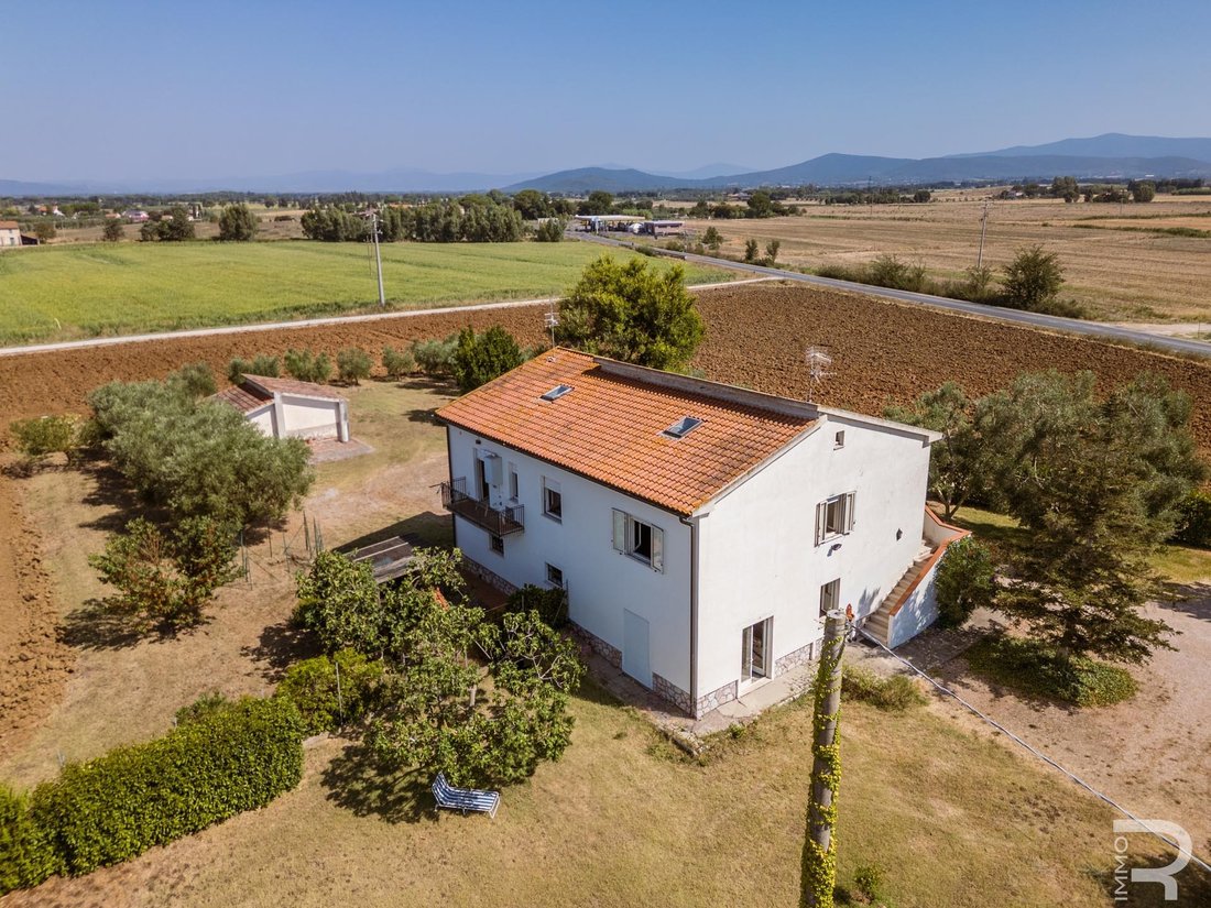 Country House in Center, Grosseto, Tuscany 3 - 18539061