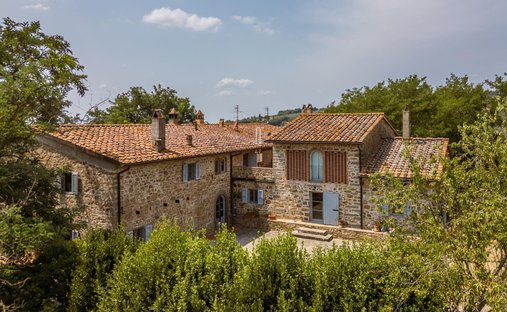 Country House in Limite, Tuscany, Italy 1