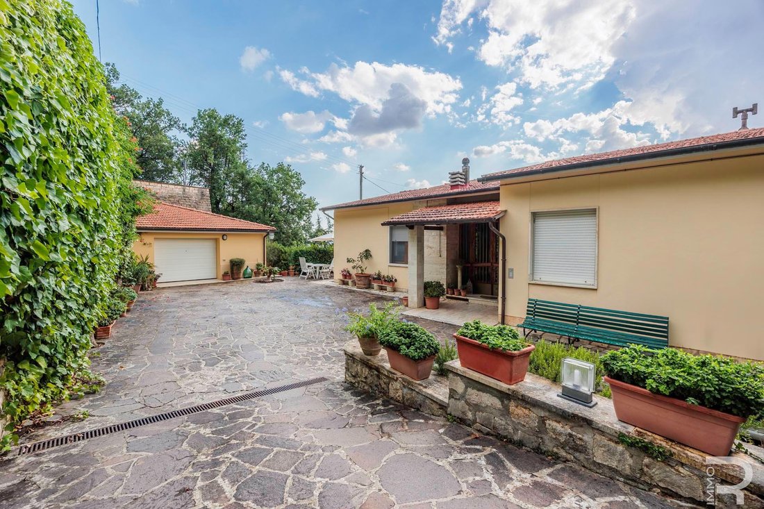 Villa in Rapolano Terme, Tuscany, Italy 5 - 18539071