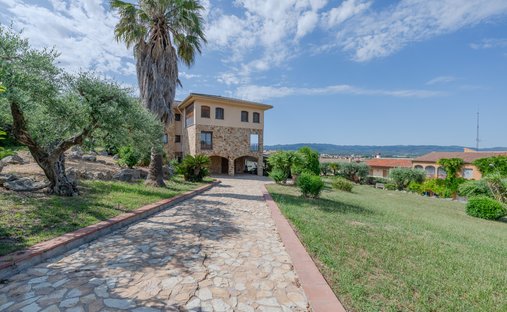 House in Forallac, Catalonia, Spain 1