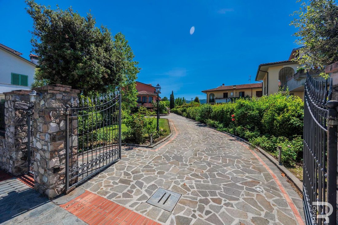 Villa in Center, Catena, Tuscany 4 - 18539132