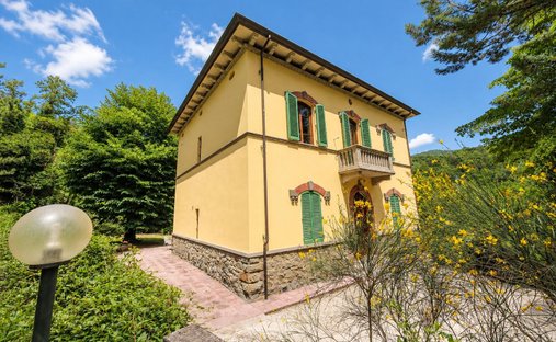 Villa in Subbiano, Tuscany, Italy 1