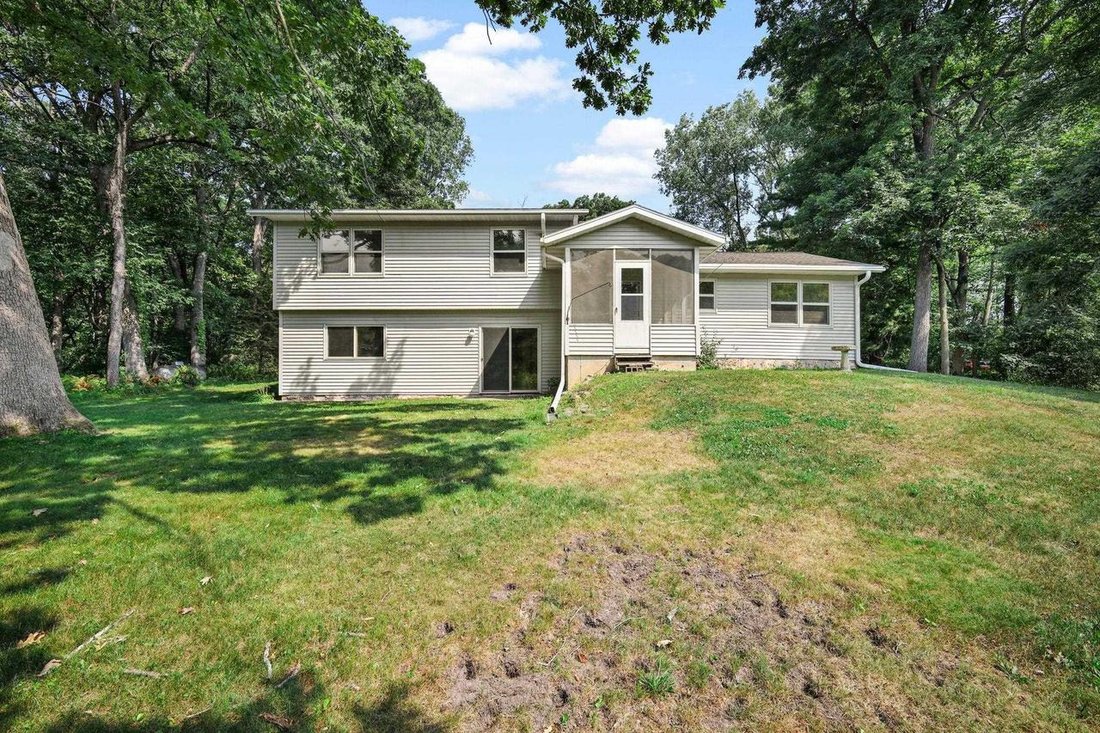 House in McFarland, Wisconsin, United States 4 - 18539403