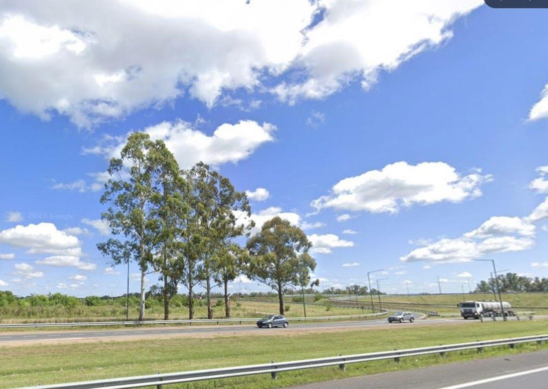 Land in Tristán Suárez, Buenos Aires Province, Argentina 5 - 18539231