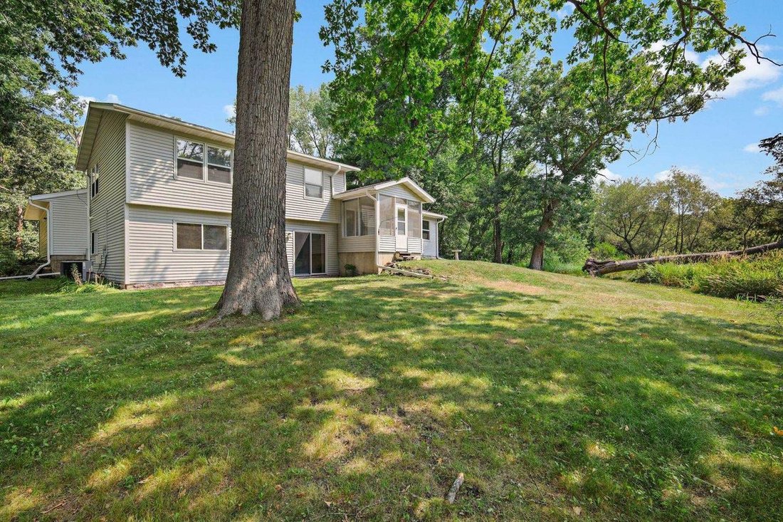 House in McFarland, Wisconsin, United States 3 - 18539403
