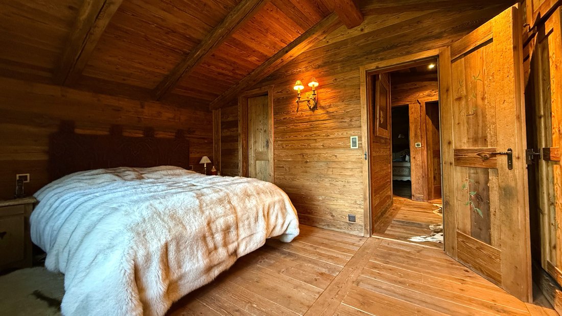 Chalet in Crans-Montana, Valais, Switzerland 3 - 18539449