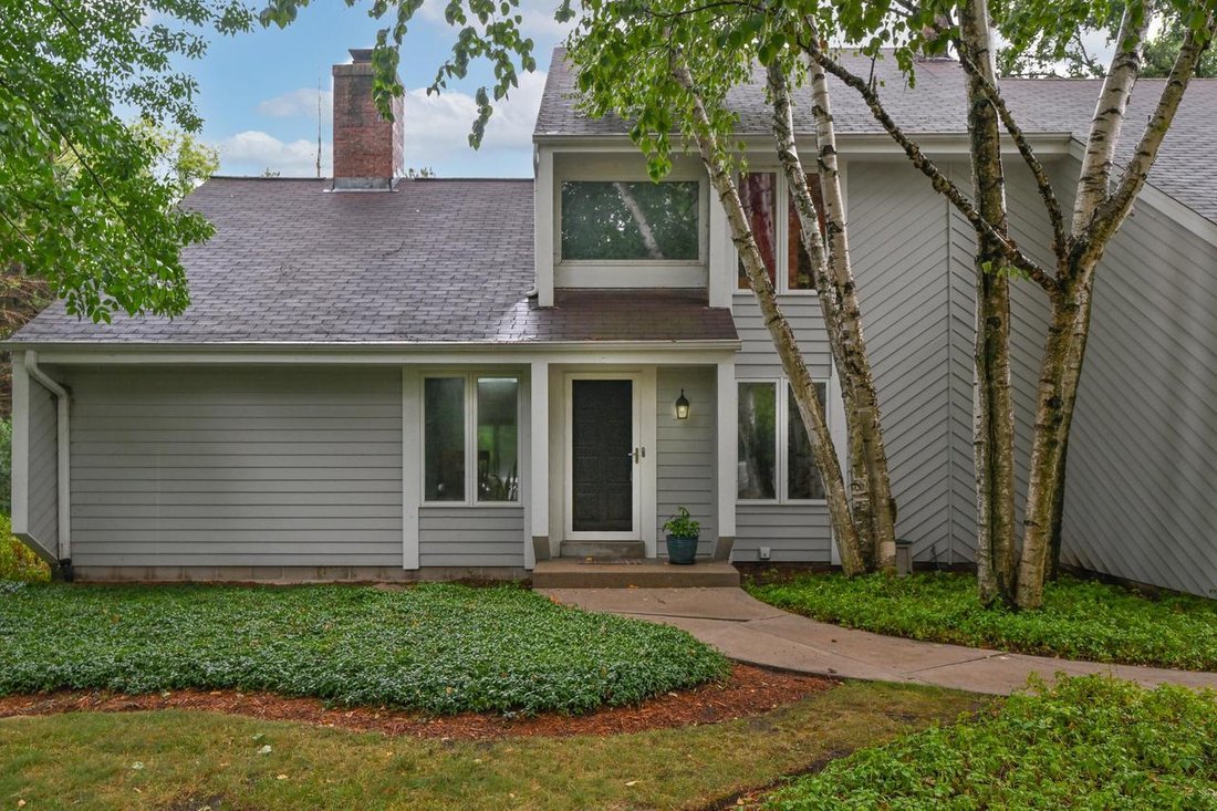 House in Elm Grove, Wisconsin, United States 4 - 18539418