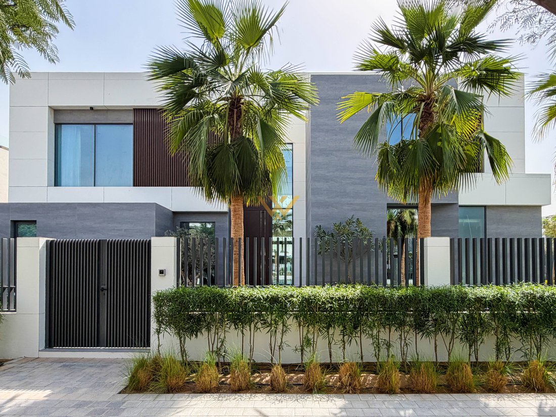 Villa in Hadaeq Sheikh Mohammed Bin Rashid, Dubai, United Arab Emirates 2 - 18436605