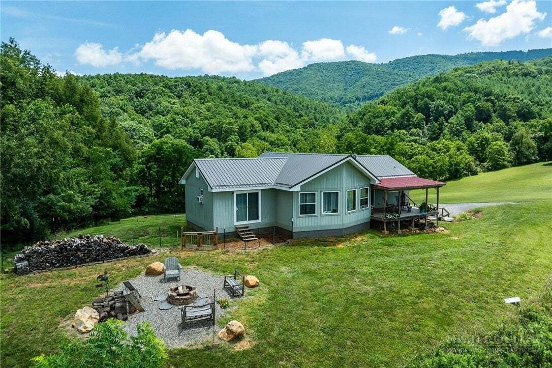 House in Mountain City, Tennessee, United States 1 - 18539331