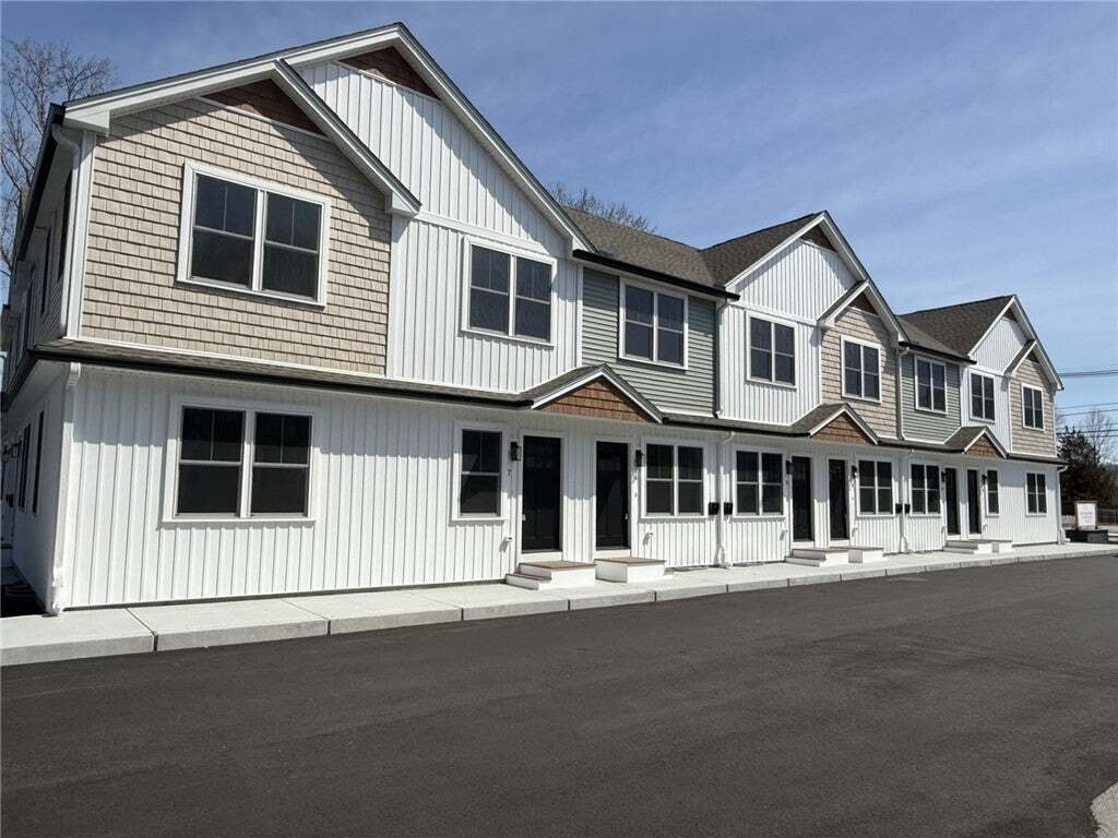 Condo in Warwick, Rhode Island, United States 3 - 18539371