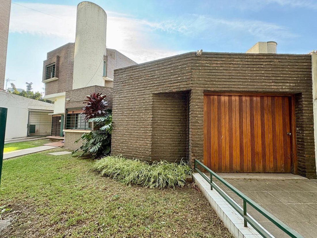 House in San Miguel, Buenos Aires Province, Argentina 2 - 18539292