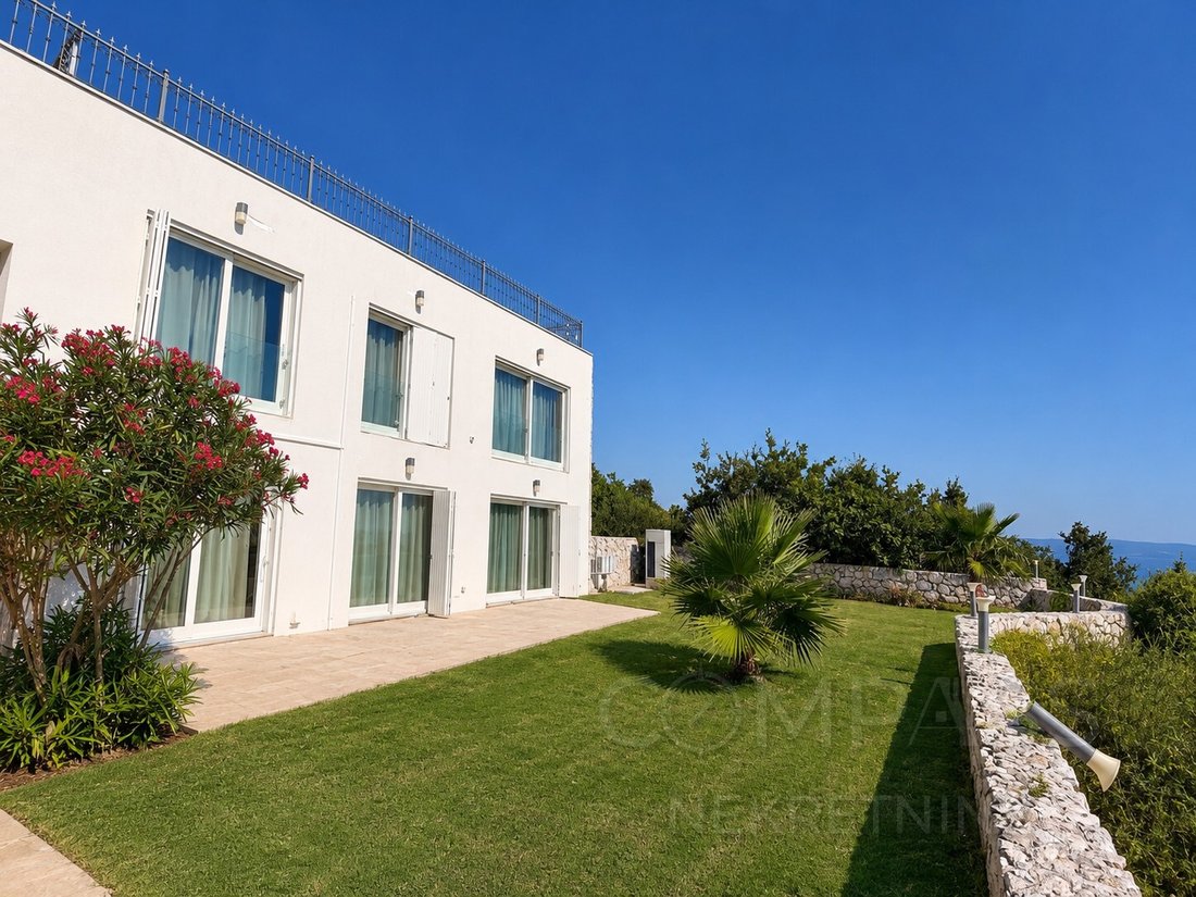 Villa in Gornja Podstrana, Split-Dalmatia County, Croatia 3 - 18539290