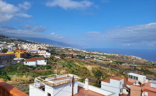 House in La Victoria de Acentejo, Canary Islands, Spain 1
