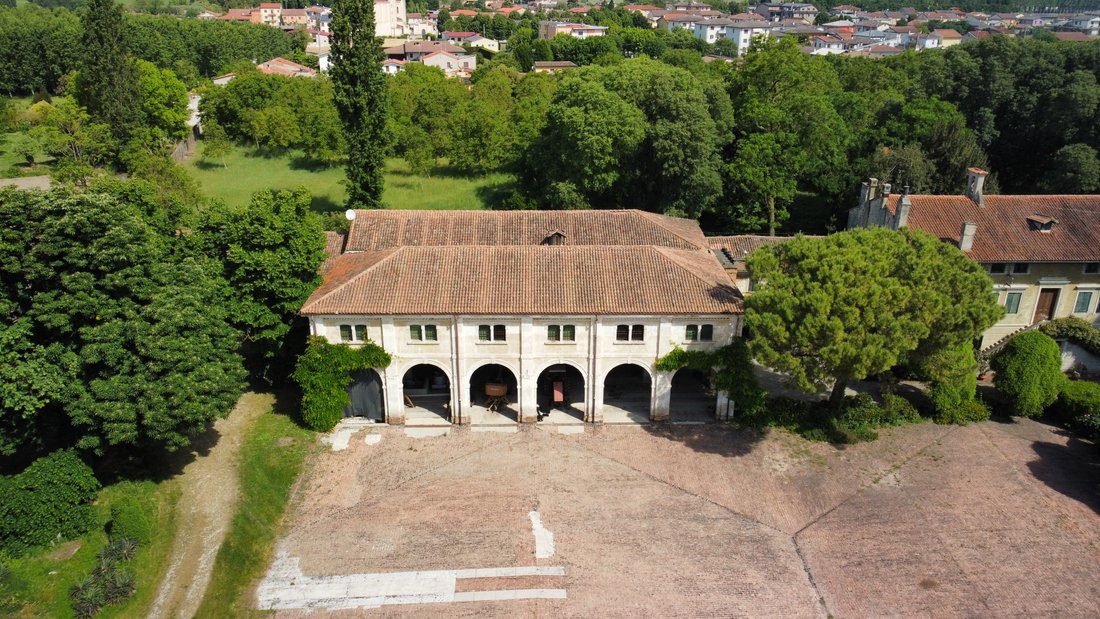 Villa in Nogara, Veneto, Italy 3 - 18539207