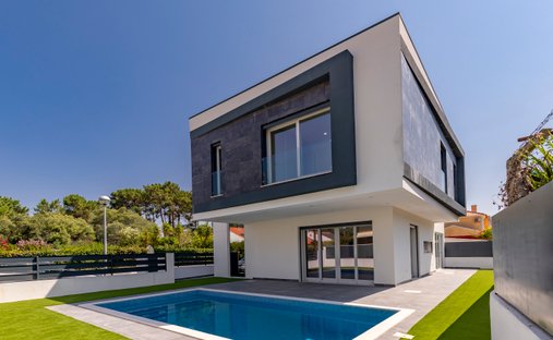 House in Sesimbra (Castelo), Setubal, Portugal 1