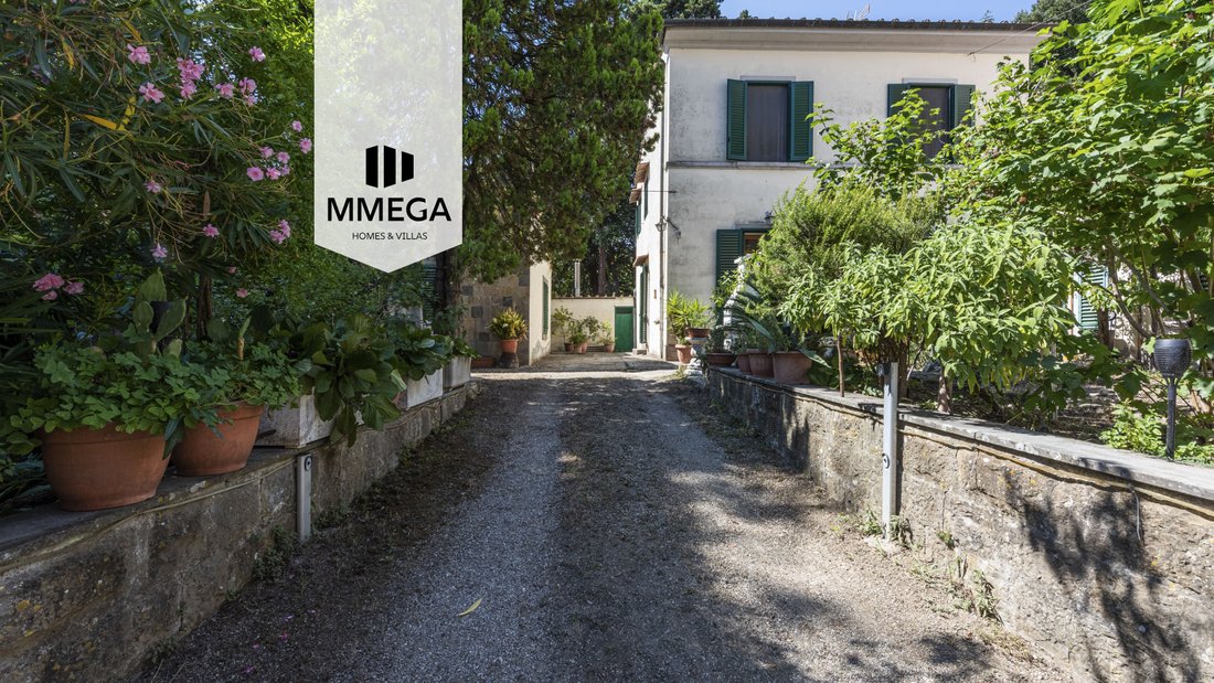 Villa in Fiesole, Tuscany, Italy 2 - 18539212