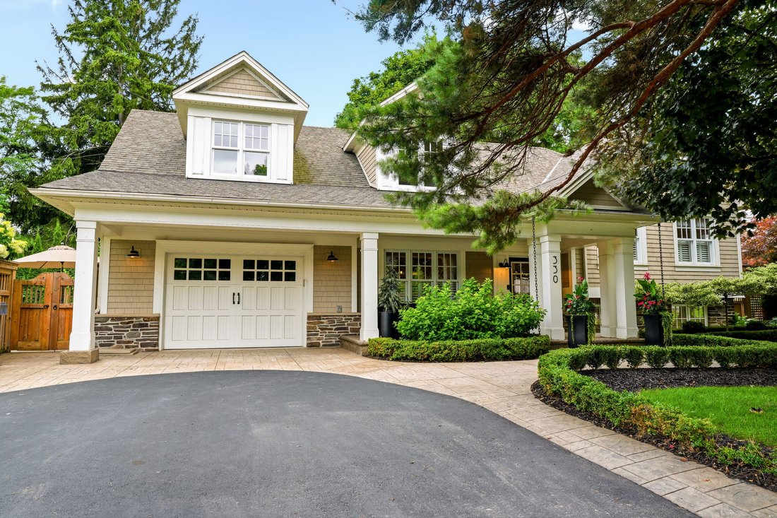 House in Burlington, Ontario, Canada 2 - 18541567