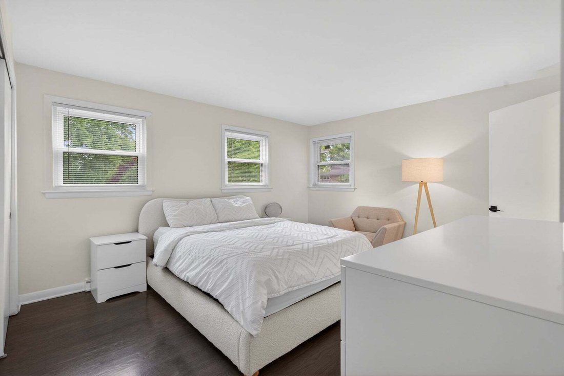 House in Downers Grove, Illinois, United States 2 - 18543068