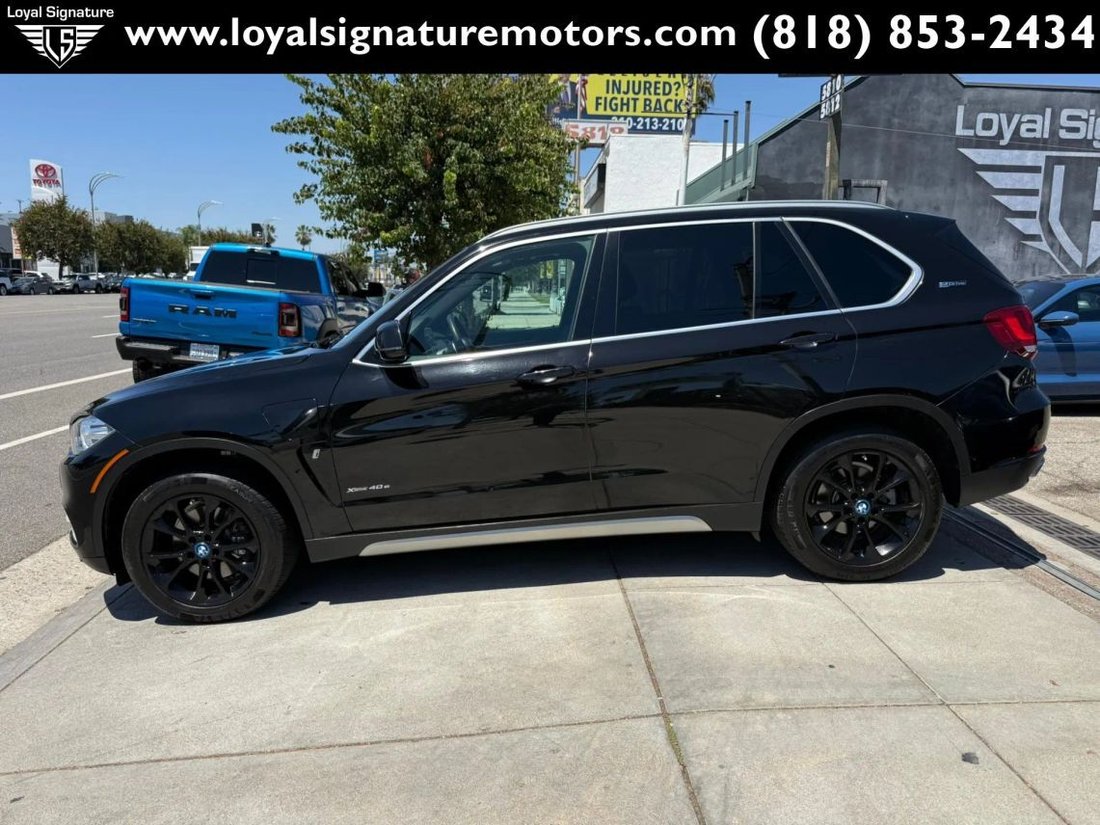 Suv in Van Nuys, CA, United States 4 - 18541371