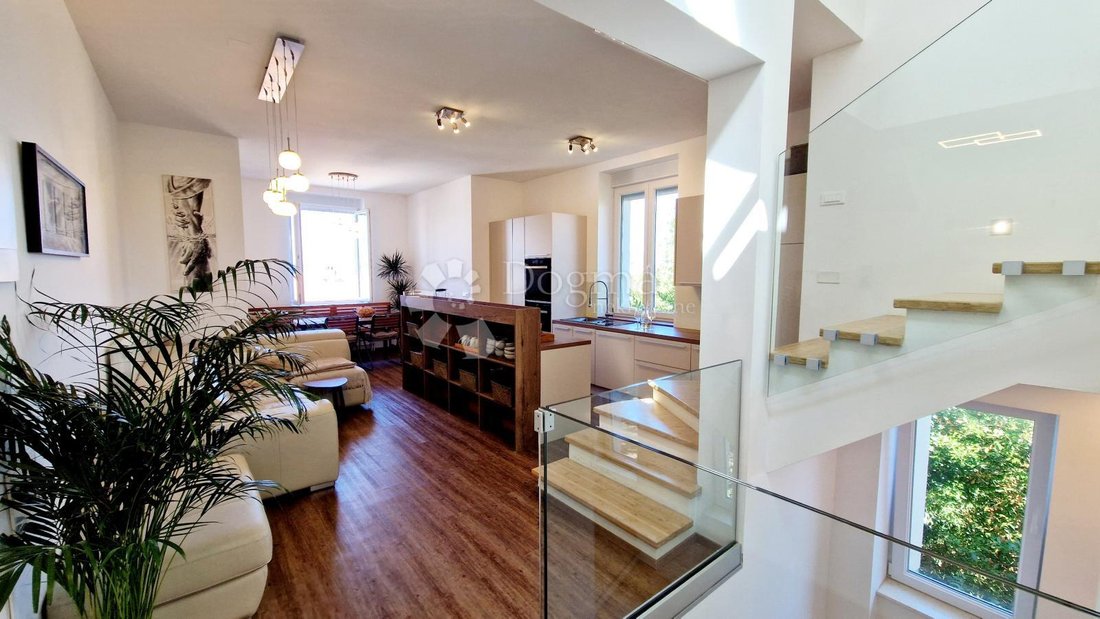 Apartment in Grad Pula, Istria County, Croatia 1 - 18543809