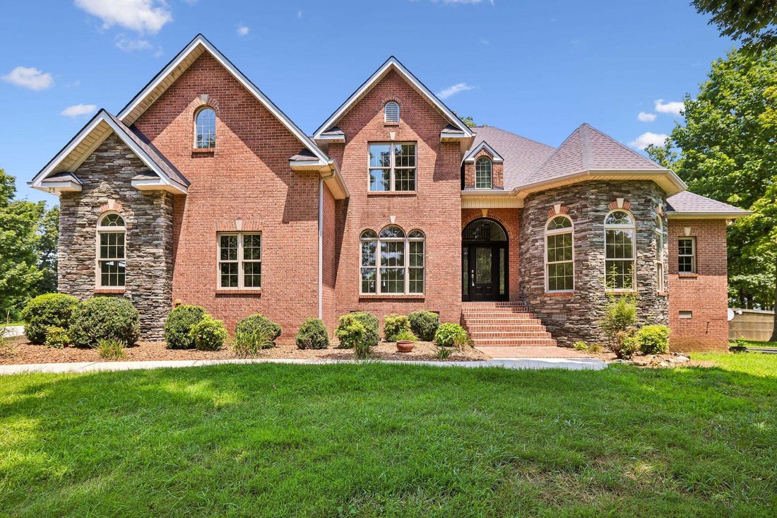 House in Belvidere, Tennessee, United States 1 - 18515222