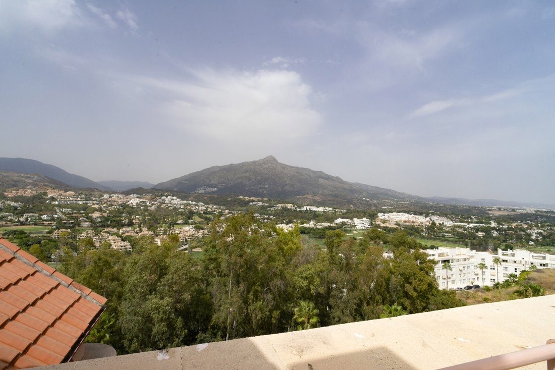Penthouse in Nueva Andalucia, Marbella, Spain 4 - 18540151