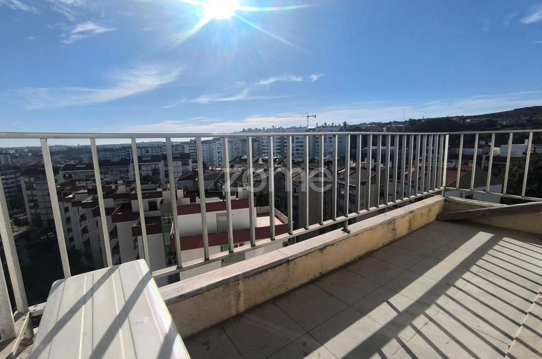 Apartment in Carnaxide e Queijas, Lisbon, Portugal 5 - 18544109