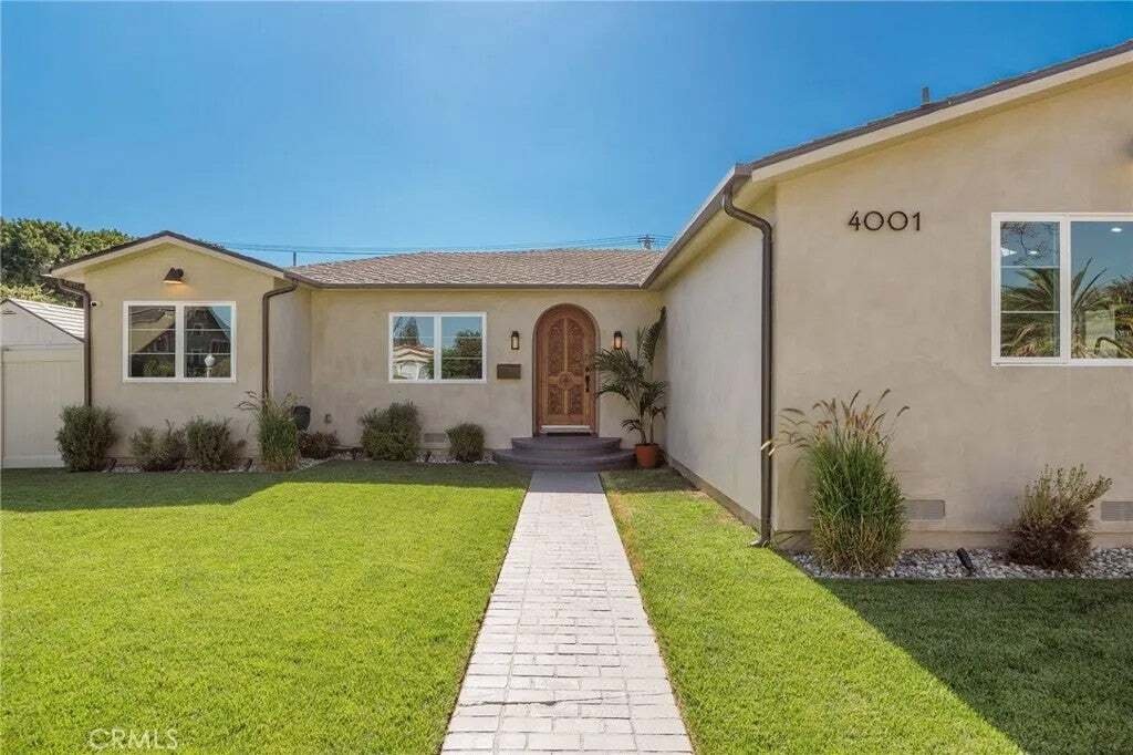 House in Signal Hill, California, United States 4 - 18540453