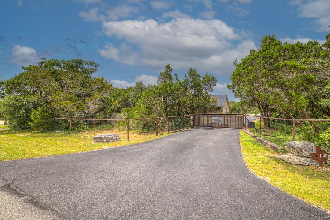 House in Canyon Lake, Texas, United States 2 - 18539678